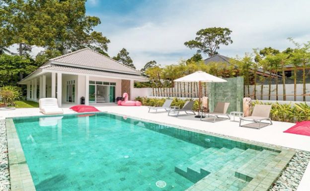 Modern 3 Bedroom Pool Villa for Sale in Maenam