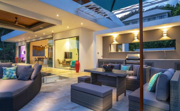 Ultra Modern 5 Bedroom Sea View Villa in Chaweng Noi