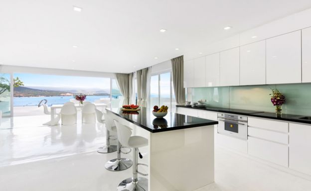 Unique 3 Bedroom Sea View Apartment in Big Buddha