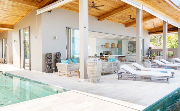 Contemporary 6 Bedroom Beach Front Villa in Laem Sor