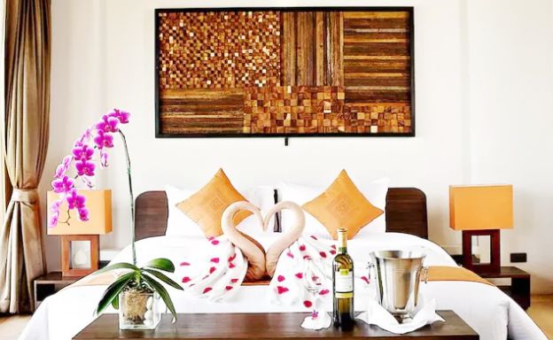 Luxury 5 Bedroom Beach Front Pool Villa in Lamai