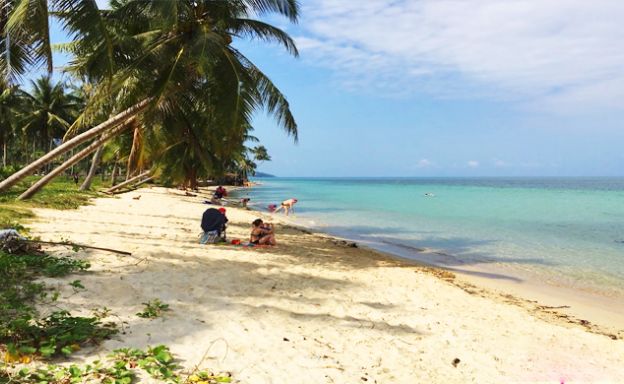 Pristine beach Front Land for Sale in Maenam