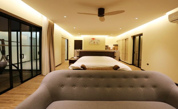 Unique 3 Bedroom Pool Villa for Sale in Laem Set