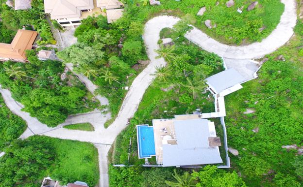 Unique 3 Bedroom Pool Villa for Sale in Laem Set