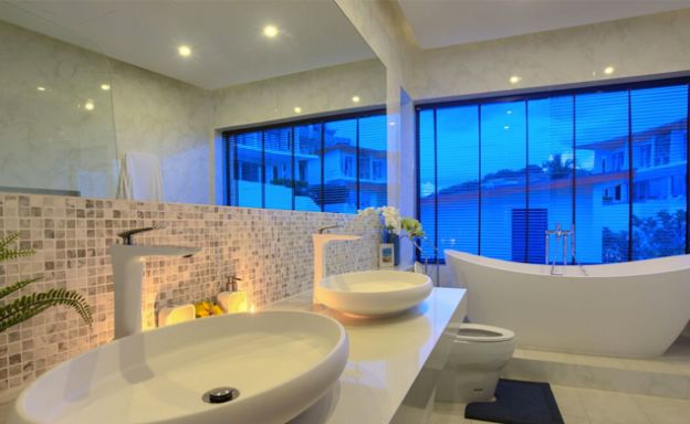 3-4 Bedroom Luxury Pool Villa for Sale in Plai Laem