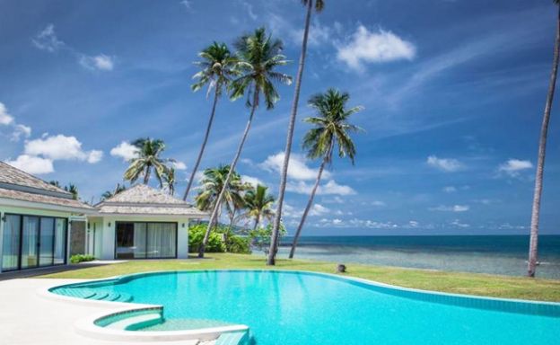 Serene 4 Bedroom Beachfront Luxury Villa in Laem Sor