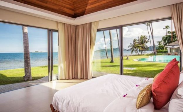 Serene 4 Bedroom Beachfront Luxury Villa in Laem Sor