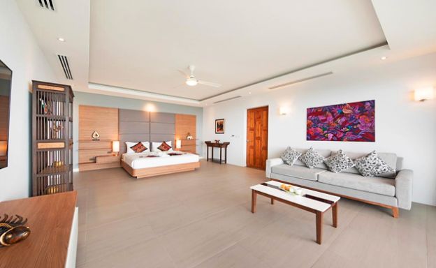 5 Bedroom Luxury Beach View Pool Villa in Plai Laem