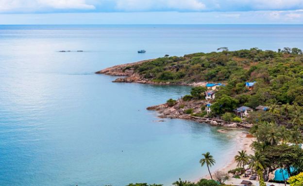 5 Bedroom Luxury Beach View Pool Villa in Plai Laem